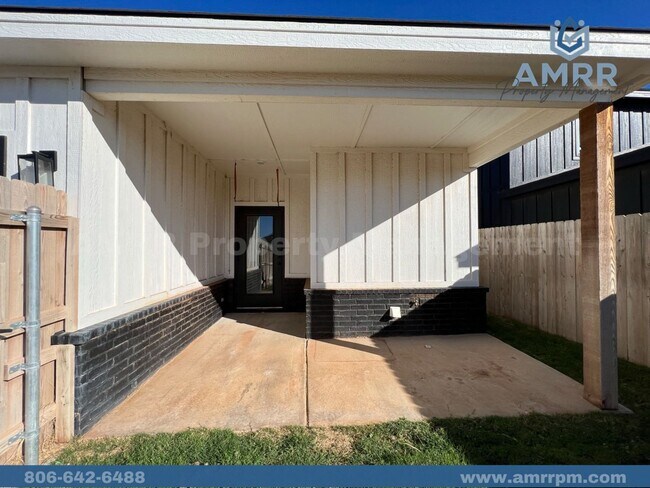 Building Photo - Easy Living with AMRR: Beautiful 4-Bedroom Home Near HEB