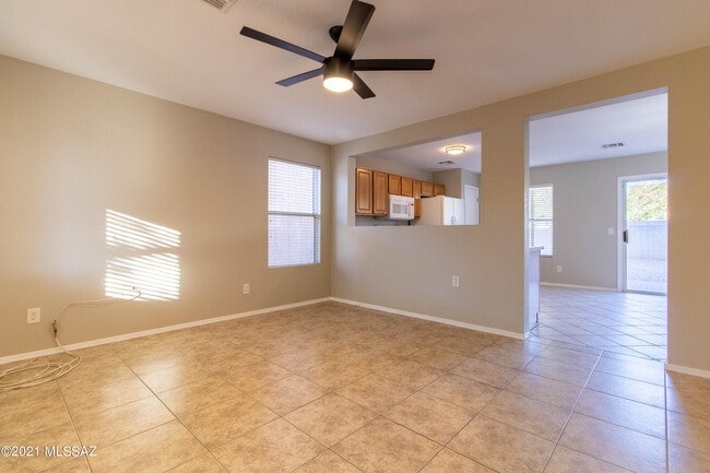 Building Photo - 7043 S Gull Ln