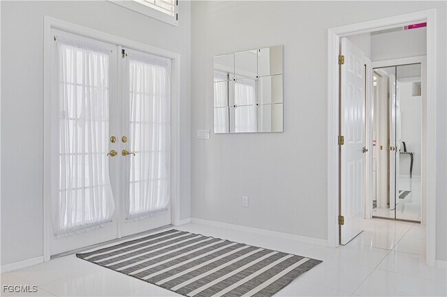 Building Photo - 3681 Lakemont Dr
