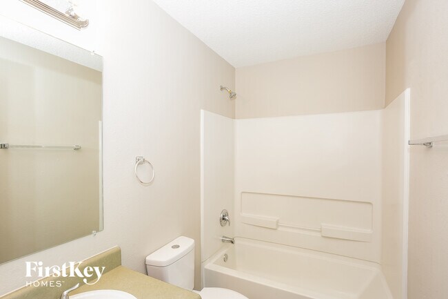 Building Photo - 7120 Sycamore Grove Ct