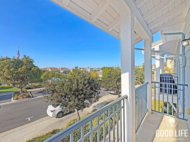 Building Photo - Beautifully Maintained Townhome in Pristine St Cloud Community