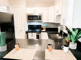 Building Photo - Apartments at Decker Lake – Your Everyday Retreat