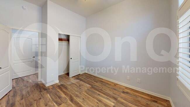 Building Photo - 151 Silverstone Pl