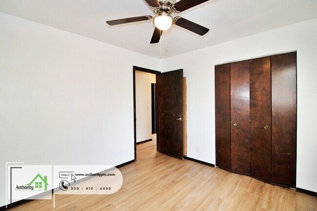Building Photo - 8615 Patricia Dr