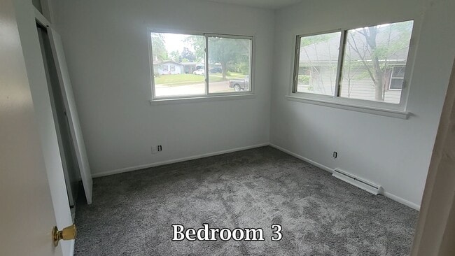 Building Photo - 4003 Latham St