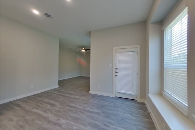 Building Photo - 22616 Terrazzo Dr