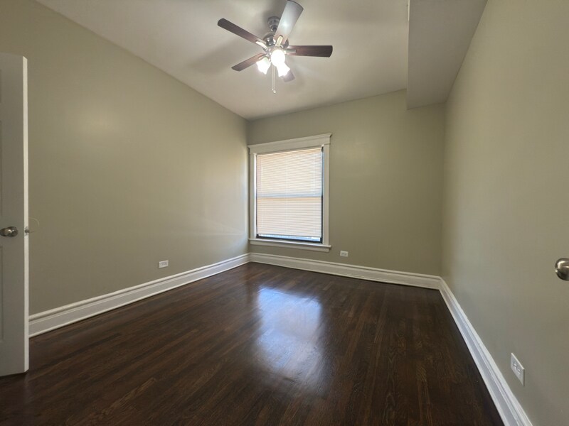 Building Photo - 4617 S Calumet Ave