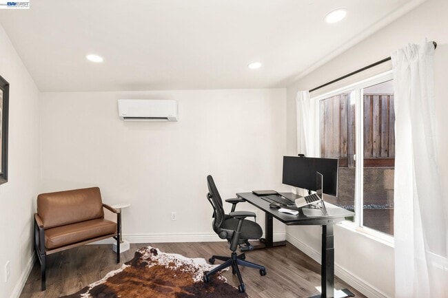 Building Photo - 310 Elworthy Ranch Cir