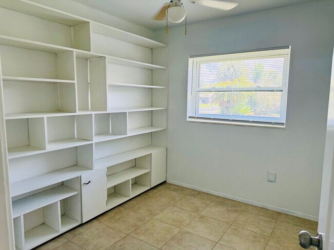 Building Photo - 14205 Allison Dr