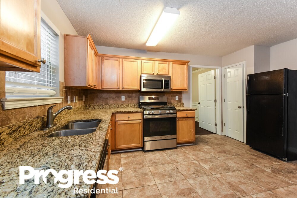Building Photo - 187 Baywood Crossing