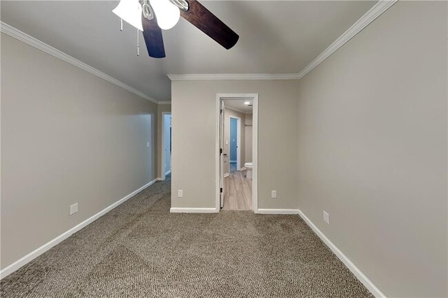 Building Photo - 111 Trellis Ct