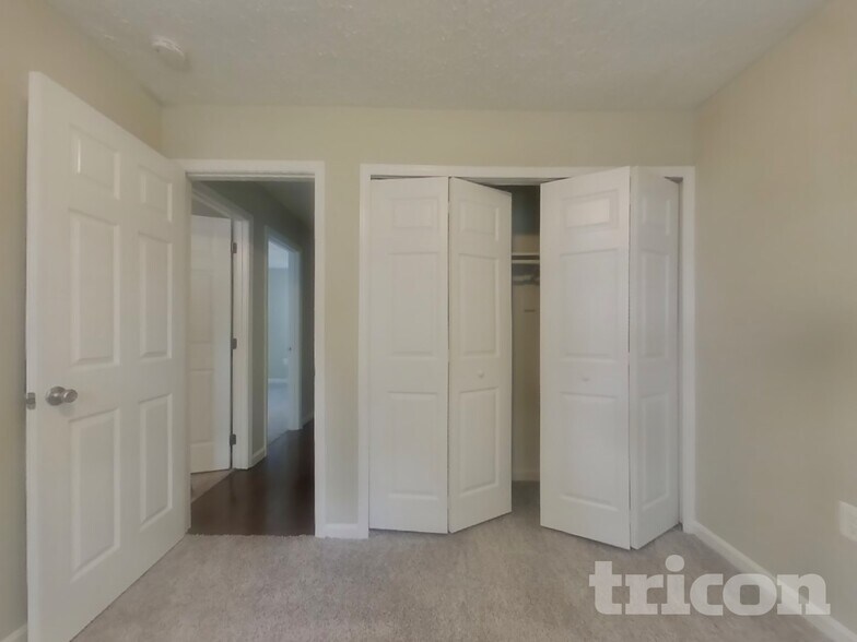 Building Photo - 1203 Addison Ct