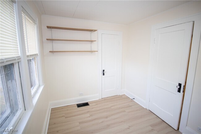 Building Photo - 12412 Sprecher Ave