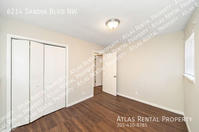 Building Photo - 6214 Sandia Blvd NW