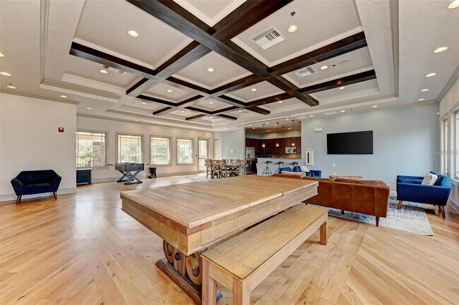 Building Photo - Gorgeous townhome! Community pool! fitness center!