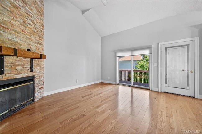 Building Photo - 2314 Whispering Hills Dr