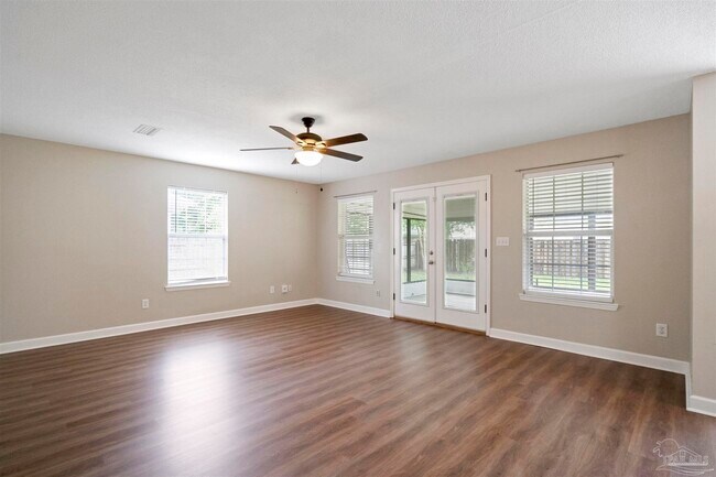 Building Photo - 5320 Powrie Dr