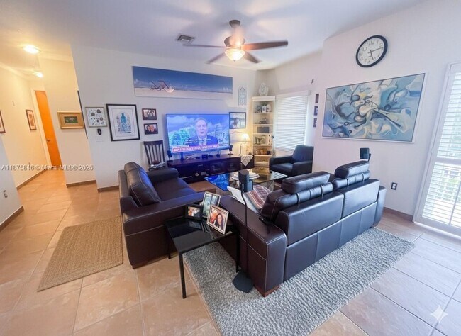 Building Photo - 9008 Collins Ave