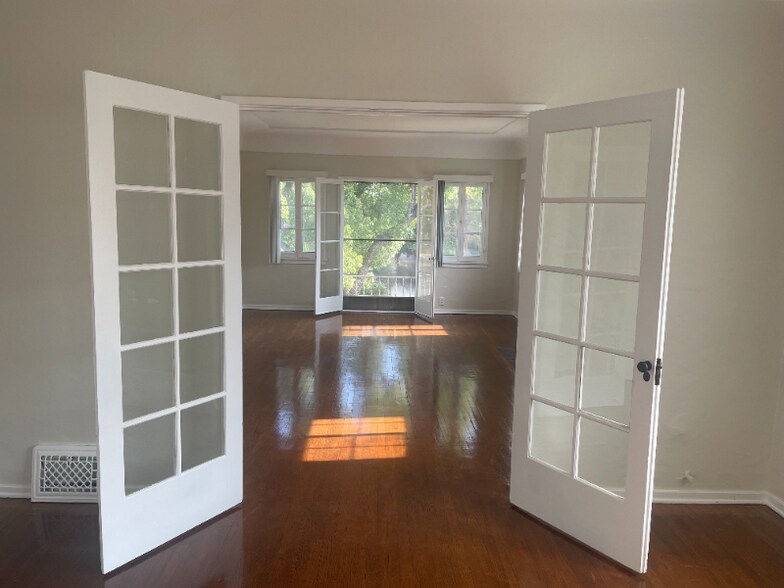 Building Photo - 141 N Bonnie Ave