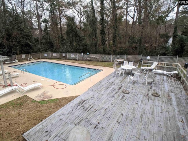 Building Photo - 5004 Village Creek Dr