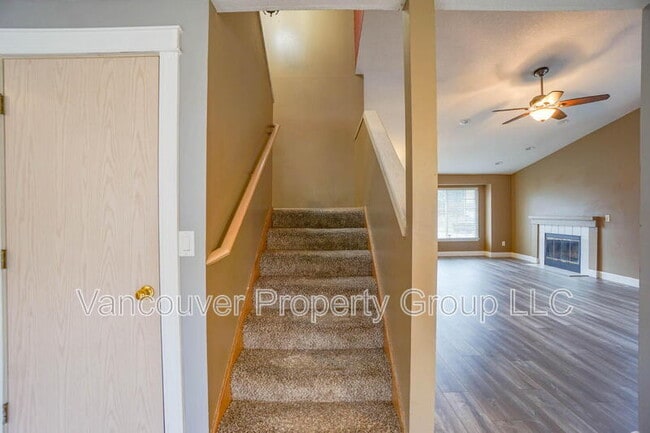 Building Photo - 5606 NE 48th Ave