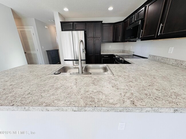 Building Photo - 4468 Civic Wy