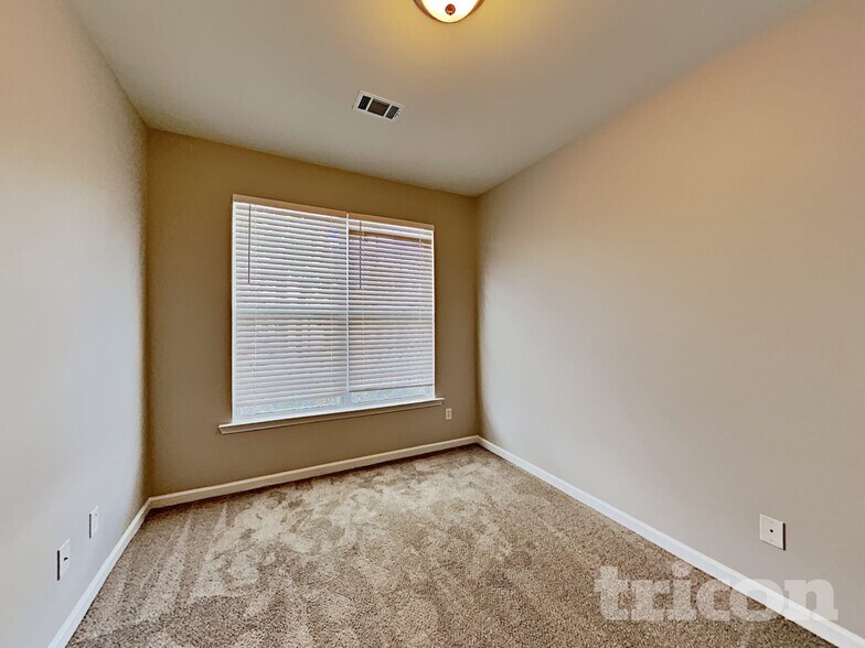 Building Photo - 7894 Bluefin Trail