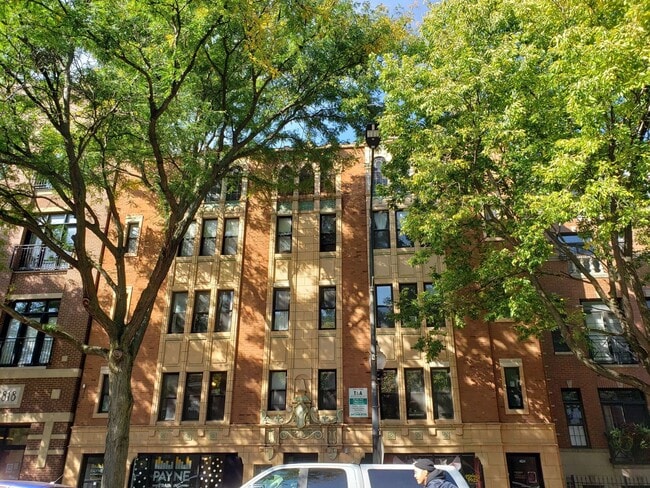 Primary Photo - 4824 N Damen Ave.