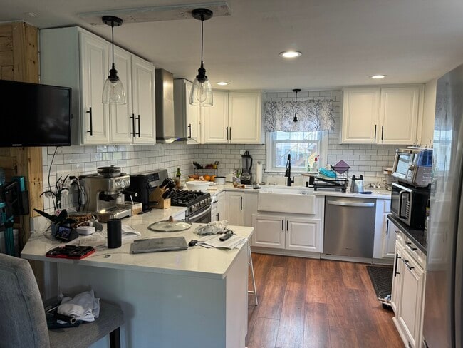 Building Photo - 148 S Quinsigamond Ave