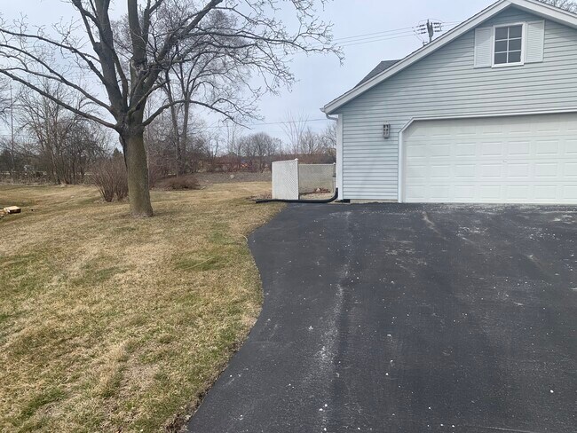 Building Photo - 4790 N 186th St