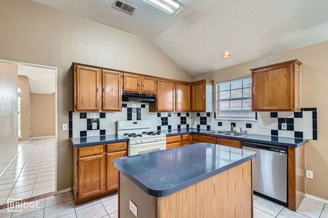 Building Photo - 1354 Mill Crossing