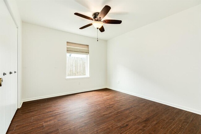 Building Photo - 438 Wellshire Dr