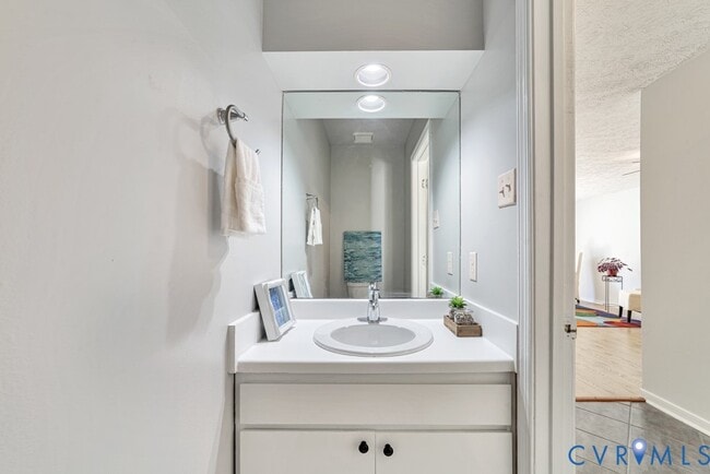 Building Photo - 2716 Schooner Ct