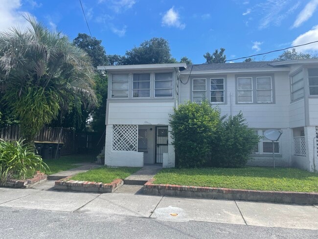 Primary Photo - 1415 Cherry St