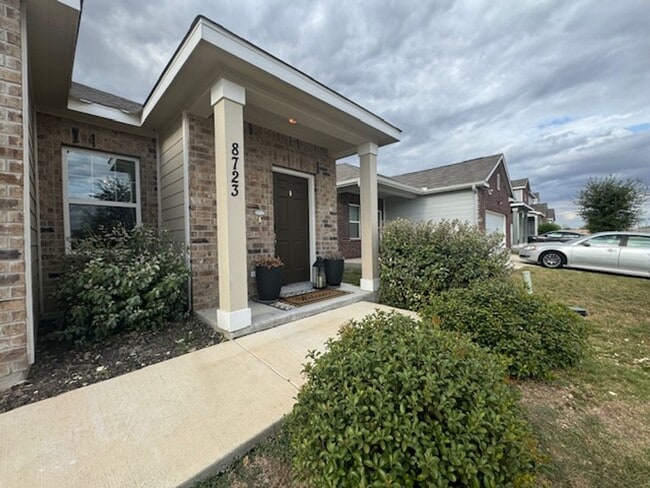 Building Photo - Super Nice! Timeless Design, featuring 3 B...