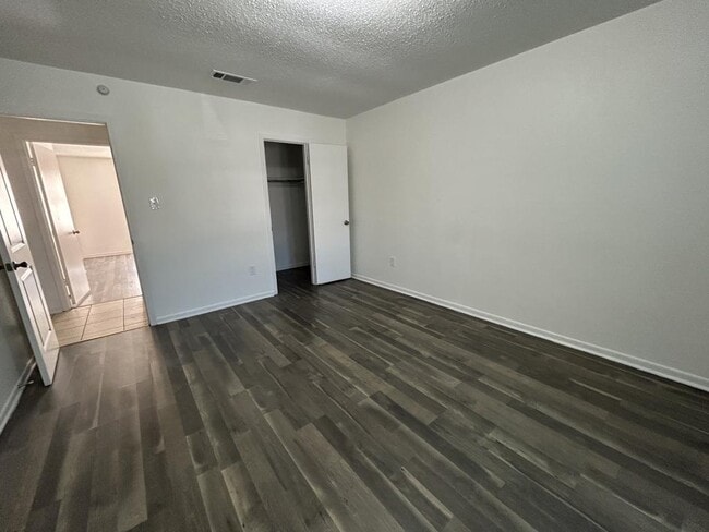 Building Photo - 2340 Timbers Dr