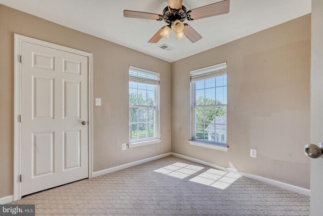 Building Photo - 42245 Sweet Ct