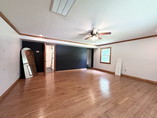 Building Photo - Updated Country Retreat with Modern Finishes & Peaceful Pungo Living