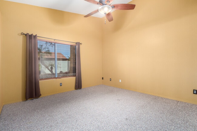 Building Photo - 9150 W Grovers Ave