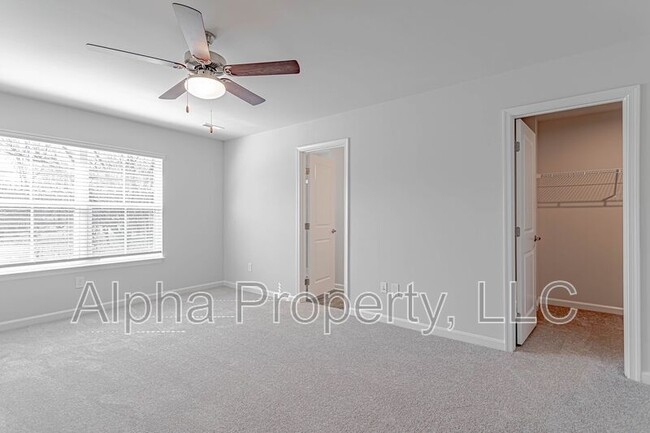 Building Photo - 522 Huntingdale Pl