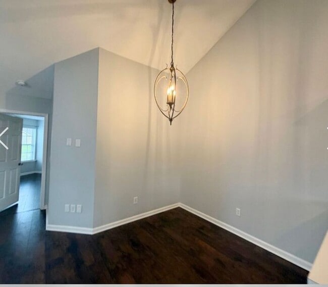 Building Photo - North Wilmington/ground floor patio home/two bedrooms. North Chase/Laney High school area.
