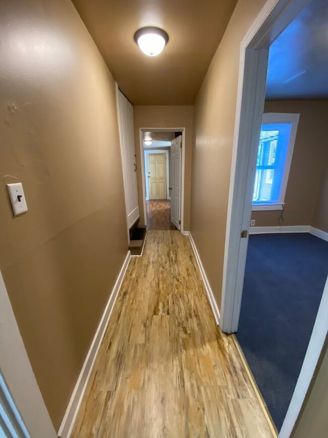 Building Photo - Spacious 3 BR /1 Ba Home in Lancaster City