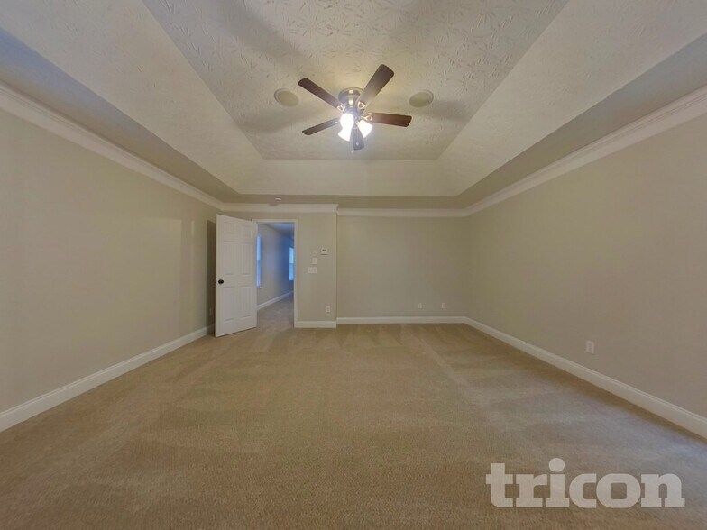 Building Photo - 2794 Jordan Ln