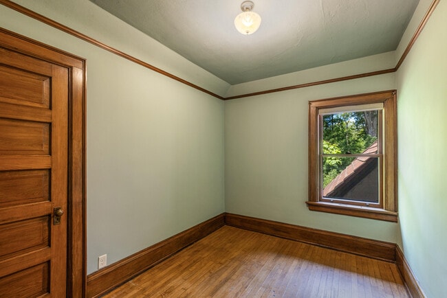 Building Photo - 6789 N Elm Tree Rd