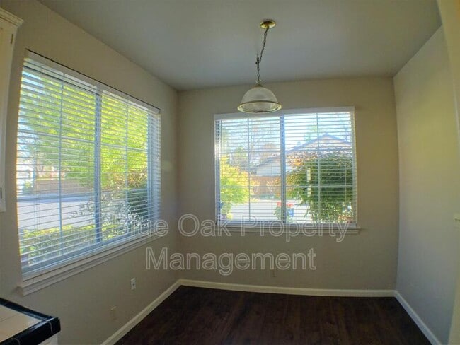 Building Photo - 242 Mission Serra Terrace