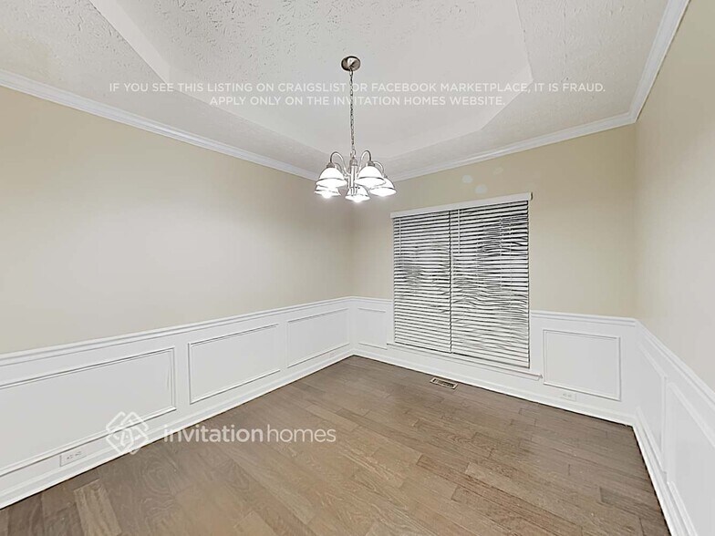 Building Photo - 532 Chaucer Way