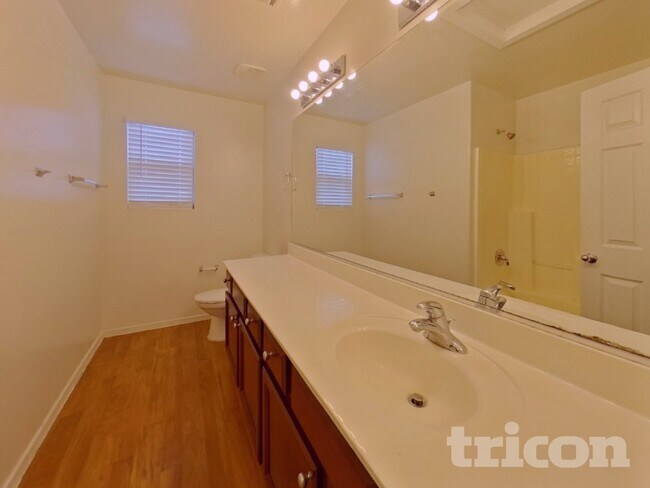 Building Photo - 35002 N Bandolier Dr