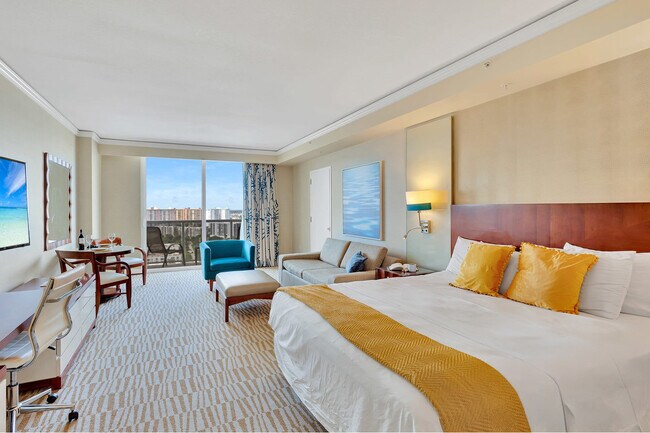 Building Photo - 18001 Collins Ave