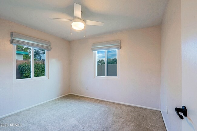 Building Photo - 5509 E Cheery Lynn Rd