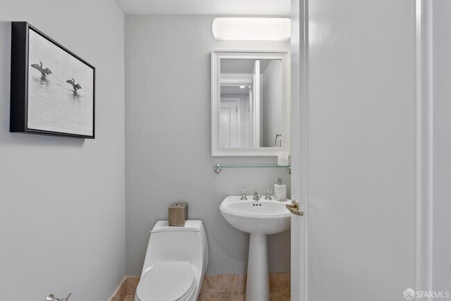 Building Photo - 765 Market St